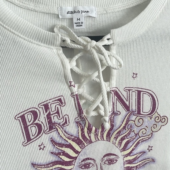 Stitch & Pine Cut Out Be Kind Sun Shine Bright Top l SIZE M - Picture 5 of 9